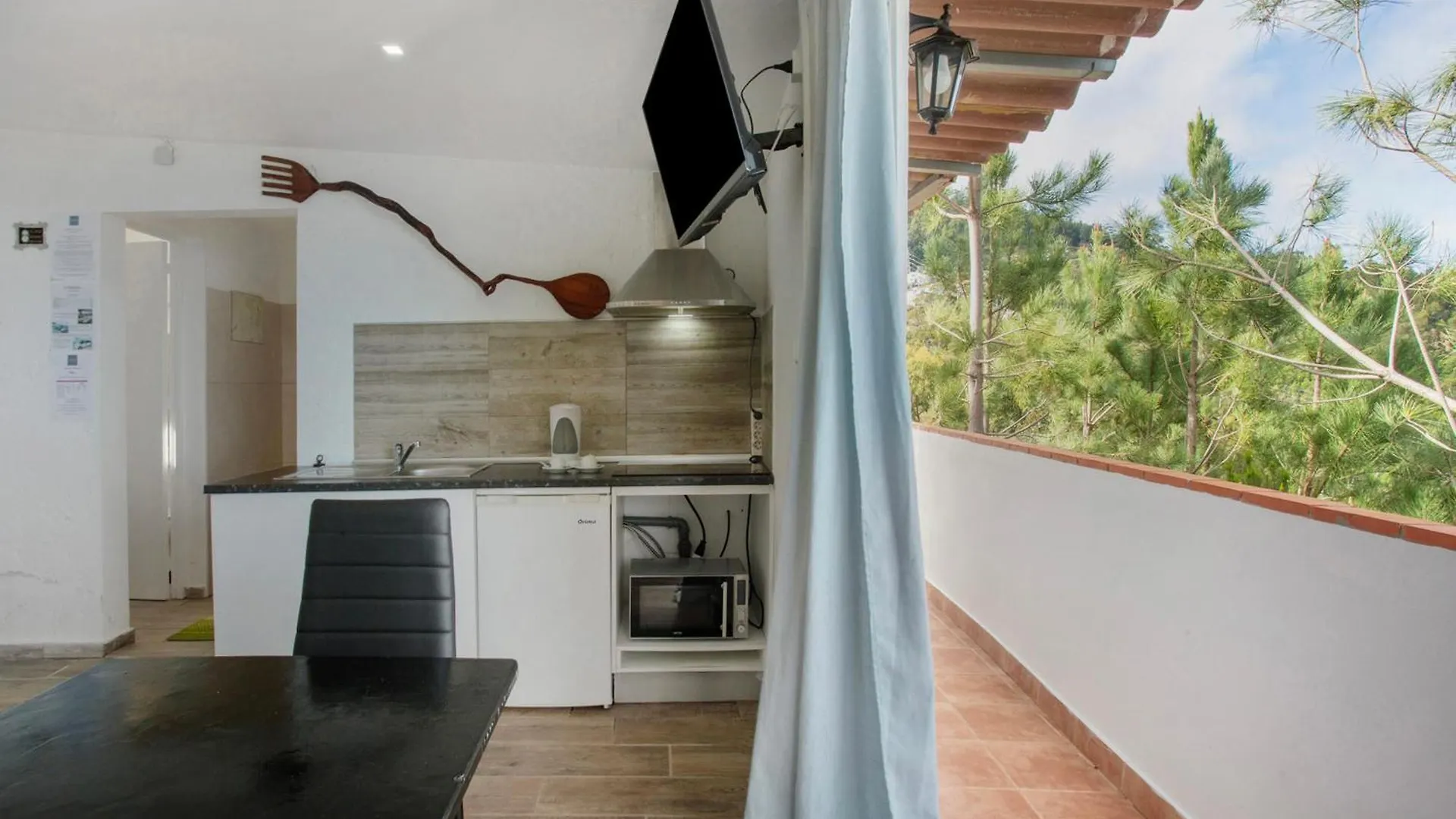 Bungalow House Inmountain Caniço Portugália