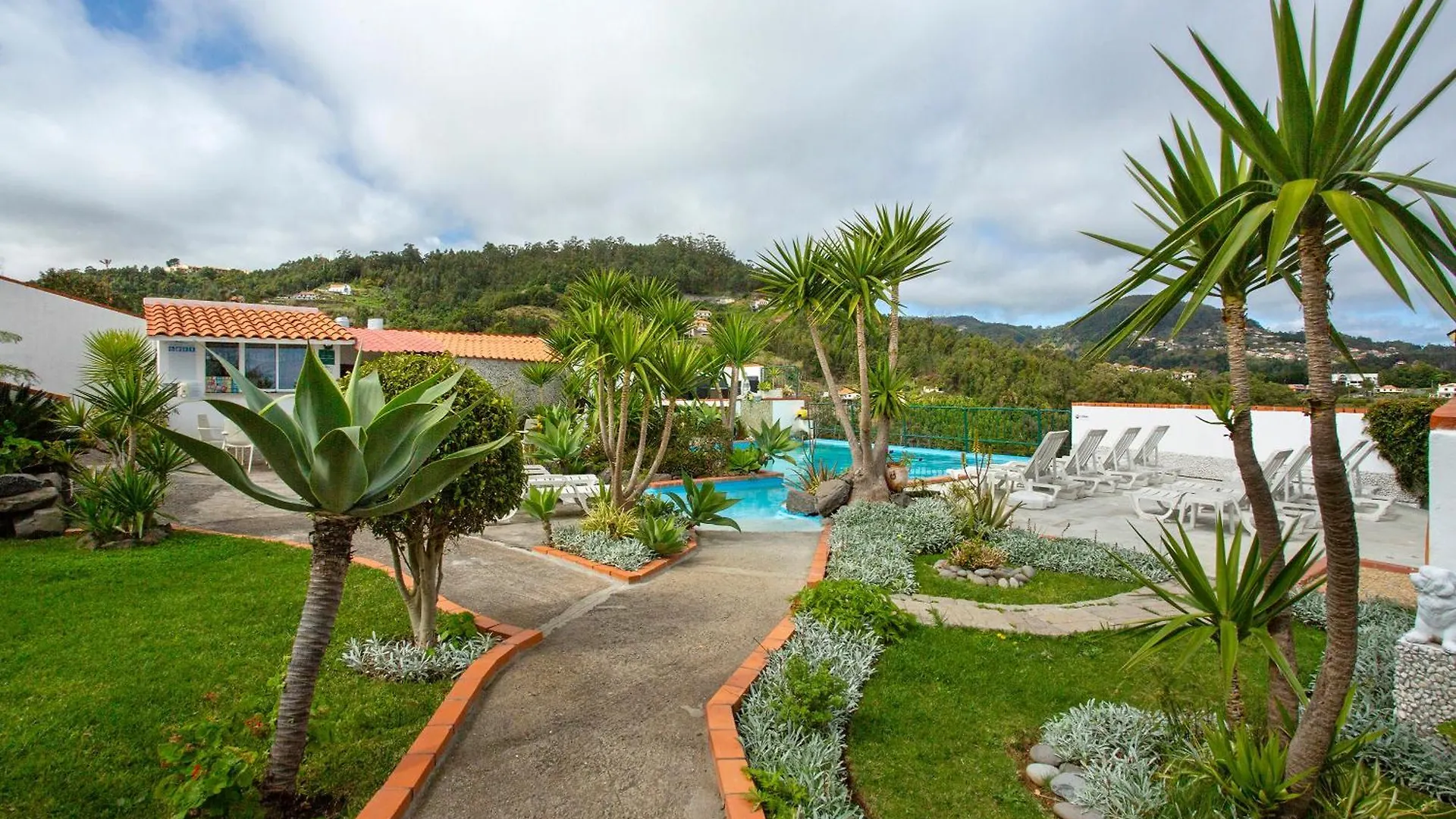 Bungalow House Inmountain Caniço